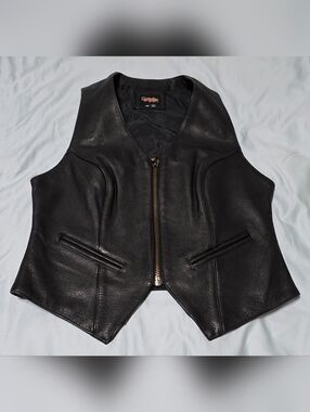Easyriders Women’s Black Leather Zip Front Vest Pockets Fitted Size M (RUNS SM)